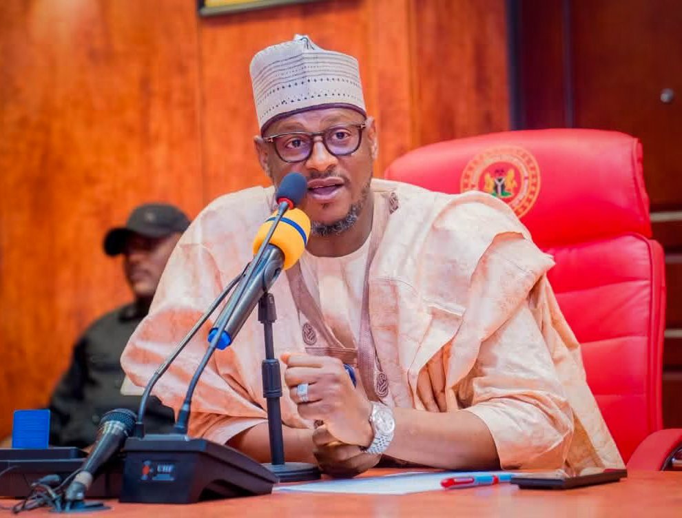 samonlinemedia's tweet photo. Gwamnan Katsina, Malam Dikko Umar Radda, ya gana da ƙungiyar malaman jami'a yan asalin jihar Katsina masu goyon bayan sake zaɓen sa a shekarar 2027, mai suna "Scholars For Dikko 2027" ƙarƙashin jagorancin Alhaji Bature Umar Masari. https://t.co/NHKX1I19UI