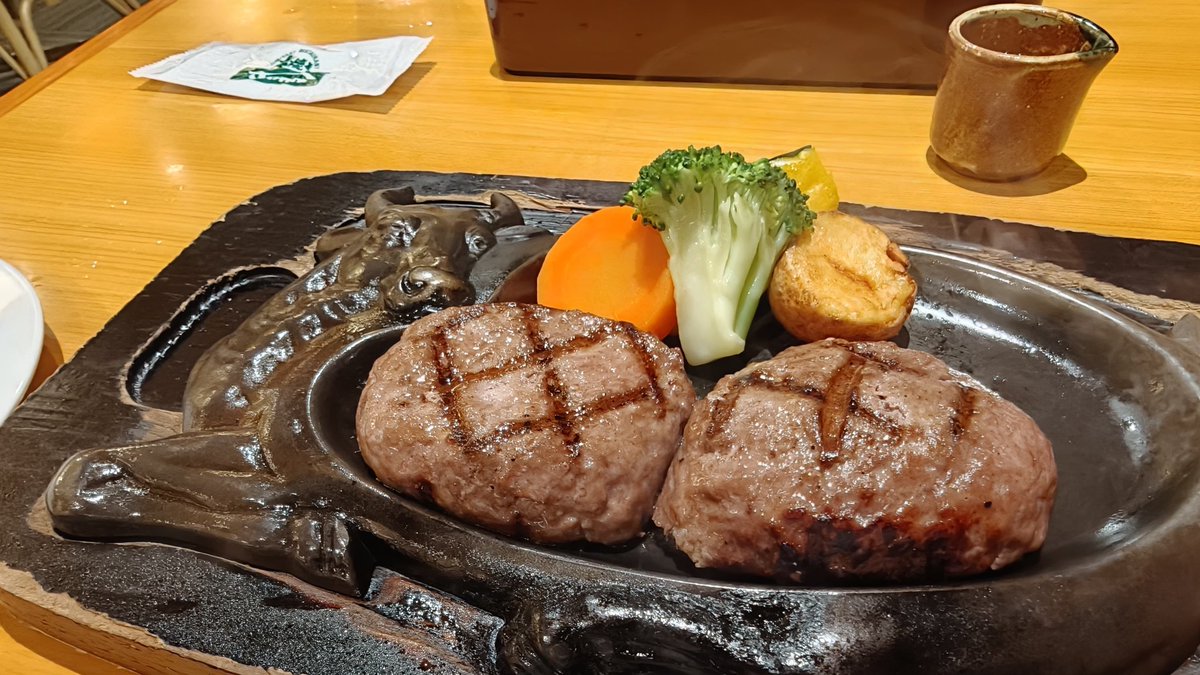 tenko_fish's tweet photo. 帰り浜松で、さわやか！！
浜松民よりさわやか食べてるんちゃうか！？🤣 https://t.co/EItzhdwVMU