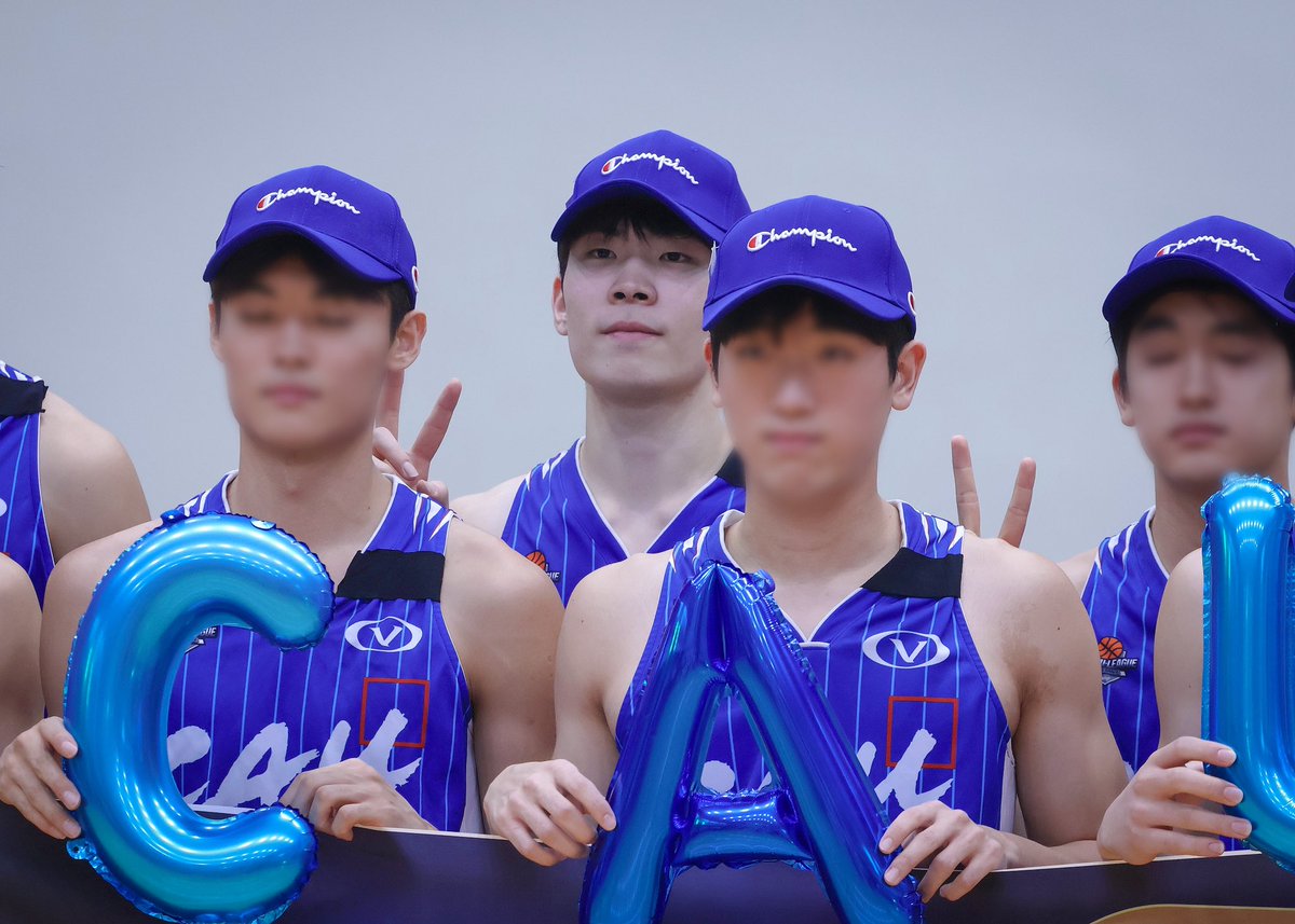 kkiiruuu's tweet photo. 이번 시즌 한번만 더 하자.. 
아진짜 너무조아서 그래 
찬유랑 중대가 너무 좋다고 제발 https://t.co/TpgnaMmR7S