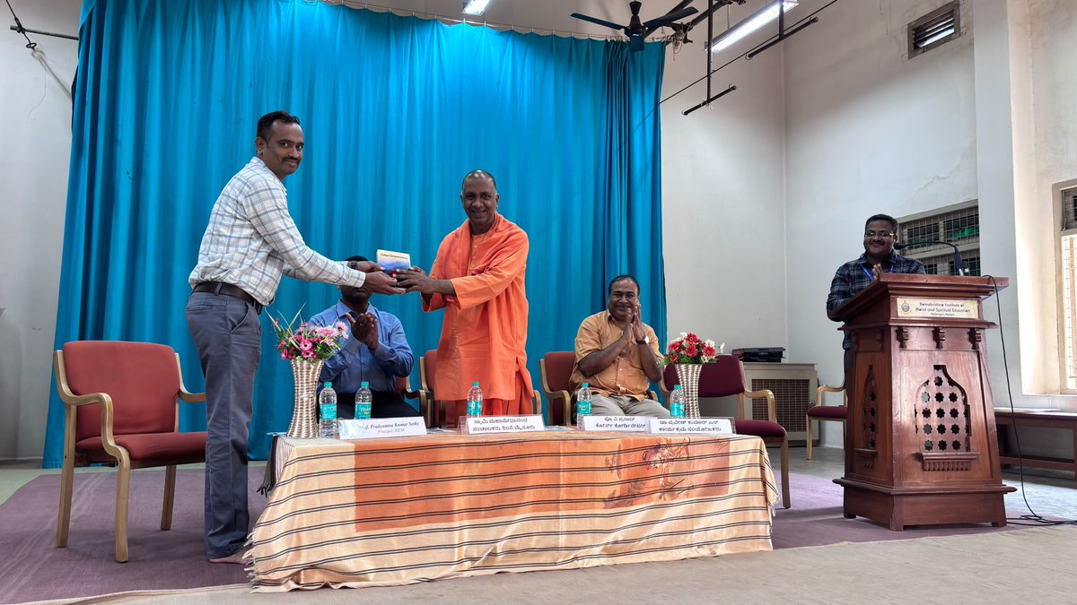 RIEMYSURU's tweet photo. Inauguration of 12-Day Refresher Course in Kannada organized by MMTTC, RIE, Mysuru at RIMSE, Mysuru.Speakers: Swami Mahamedhananda Ji,  Prof. Pradyumna Kumar Sethi, Director and Chairman,MMTTC; Prof. V. S. Prasad, Course Coordinator; Dr. Praveen Kumar S. Programme Coordinator https://t.co/psIhxFA2zk