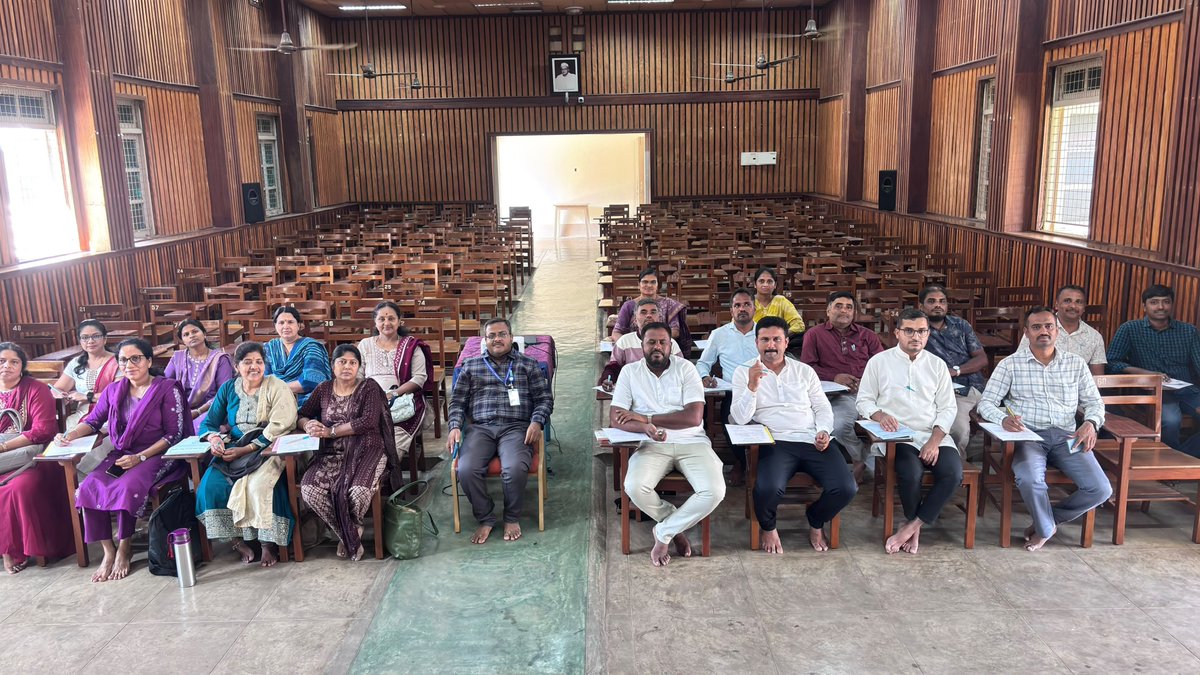 RIEMYSURU's tweet photo. Inauguration of 12-Day Refresher Course in Kannada organized by MMTTC, RIE, Mysuru at RIMSE, Mysuru.Speakers: Swami Mahamedhananda Ji,  Prof. Pradyumna Kumar Sethi, Director and Chairman,MMTTC; Prof. V. S. Prasad, Course Coordinator; Dr. Praveen Kumar S. Programme Coordinator https://t.co/psIhxFA2zk