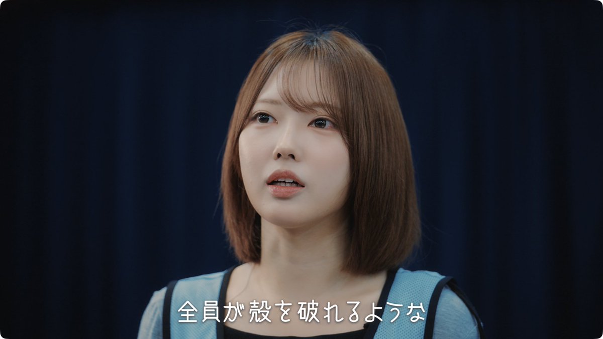 TokumuraHiroki's tweet photo. 18thSingleひなた坂46LIVEの幕間VTRを制作プロデュースしました！

いつもの幕間VTRとは違って、「風にキンモクセイ」の雰囲気に合わせて、明るい感じのVTRにしてみたりなんかして。

清水さん以外にはサプライズでお題を発表してみたりなんかして。Insta360で円陣を撮ってグルグル回してみたりなんかして。

ライブは、おひさまの声の大きさが凄くて、マジで最高でした！

#ひなた坂46LIVE_DAY2
#ひなた坂46
#日向坂46_風にキンモクセイ