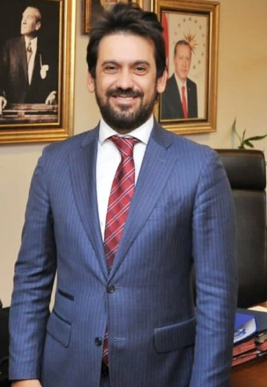 kenan_alpay's tweet photo. Dün gece Akit TV’de [56. 33’ten itibaren] şu soruyu sordum:
BTK Üyesi Batuhan Mumcu gibi isimleri hangi vasıfları dolayısıyla bakanlıklarda, üst kurullarda istihdam ediyorsunuz?
Sonra sosyal medya paylaşımımız hızla buhar oldu? Neden ve kim sildirdi acaba?
https://t.co/m8zoZe3dZc https://t.co/0WYk1DIiCs