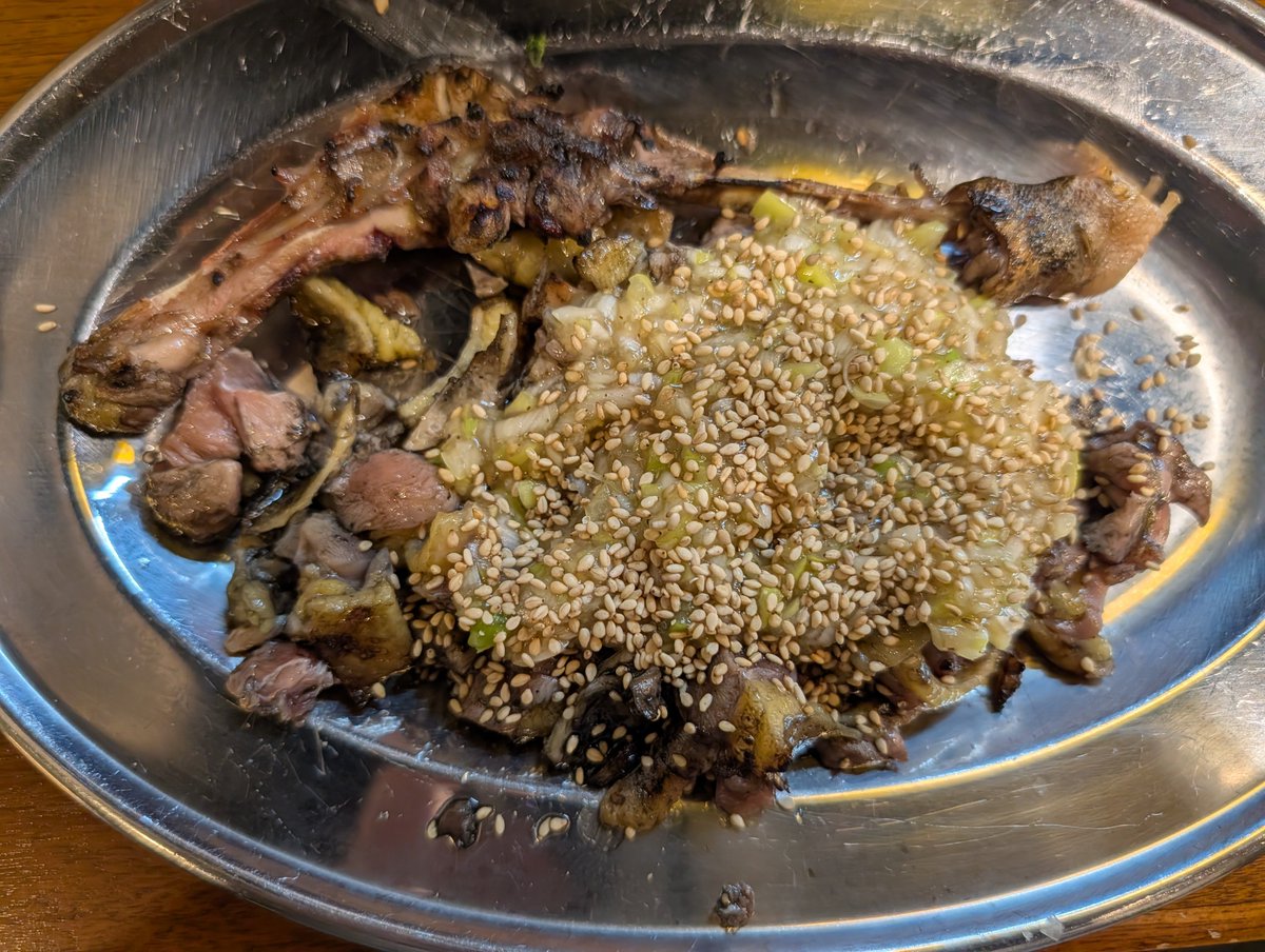PKPN1987's tweet photo. 都城泊の定番。
初めて食べた手羽先餃子が美味かった。
次回から、たたきのねぎ塩と手羽先餃子は固定になりそう https://t.co/tFoQrrDhWr