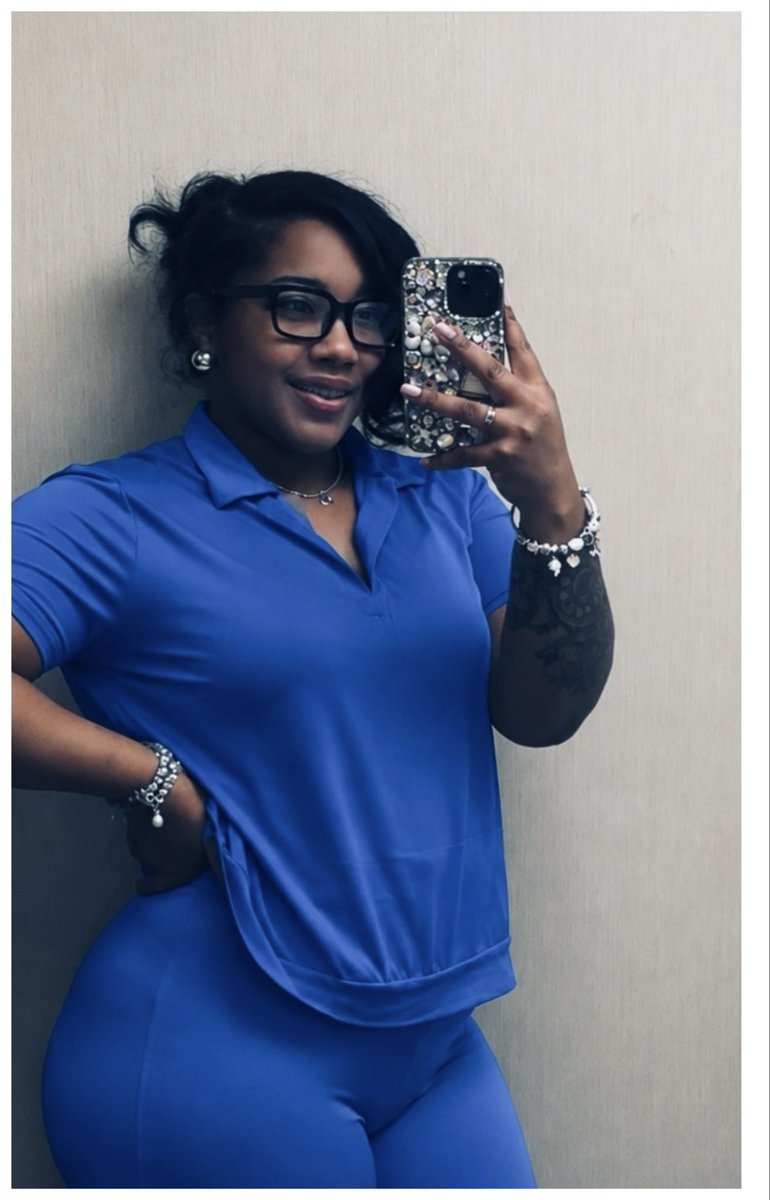 e_marquell's tweet photo. Postpartum body tea😌 https://t.co/fg3N0X4Lmm