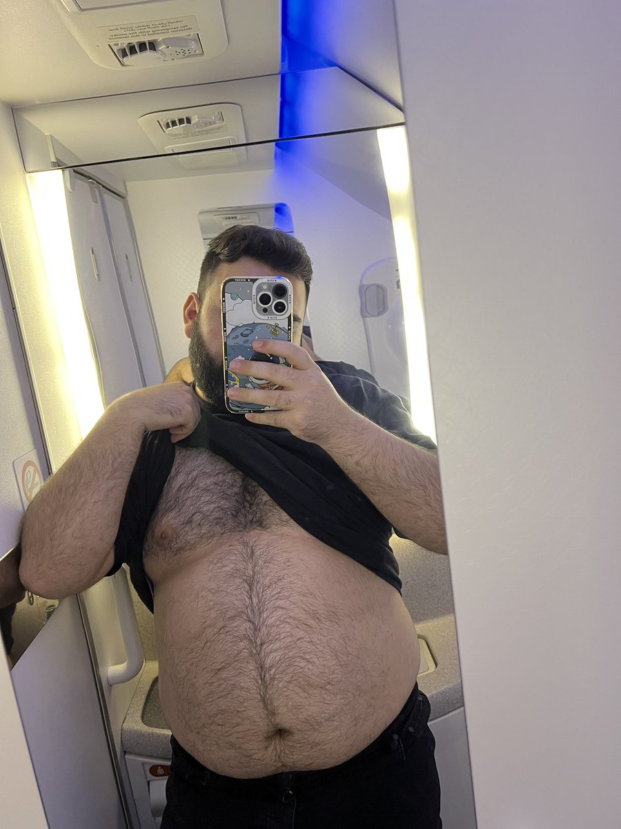 HowToBuildAGay's tweet photo. Officially on gay twitter 🐻 https://t.co/iHK79iKsl5