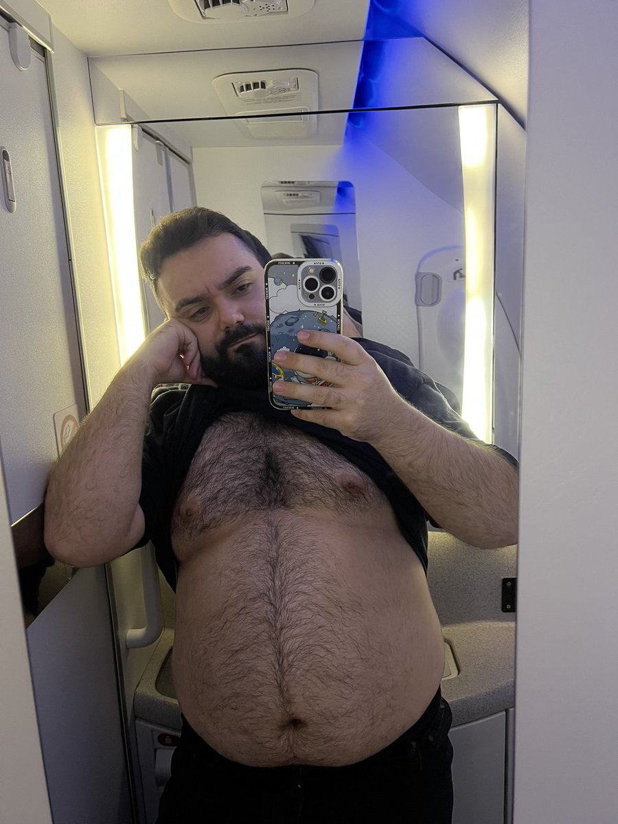 HowToBuildAGay's tweet photo. Officially on gay twitter 🐻 https://t.co/iHK79iKsl5
