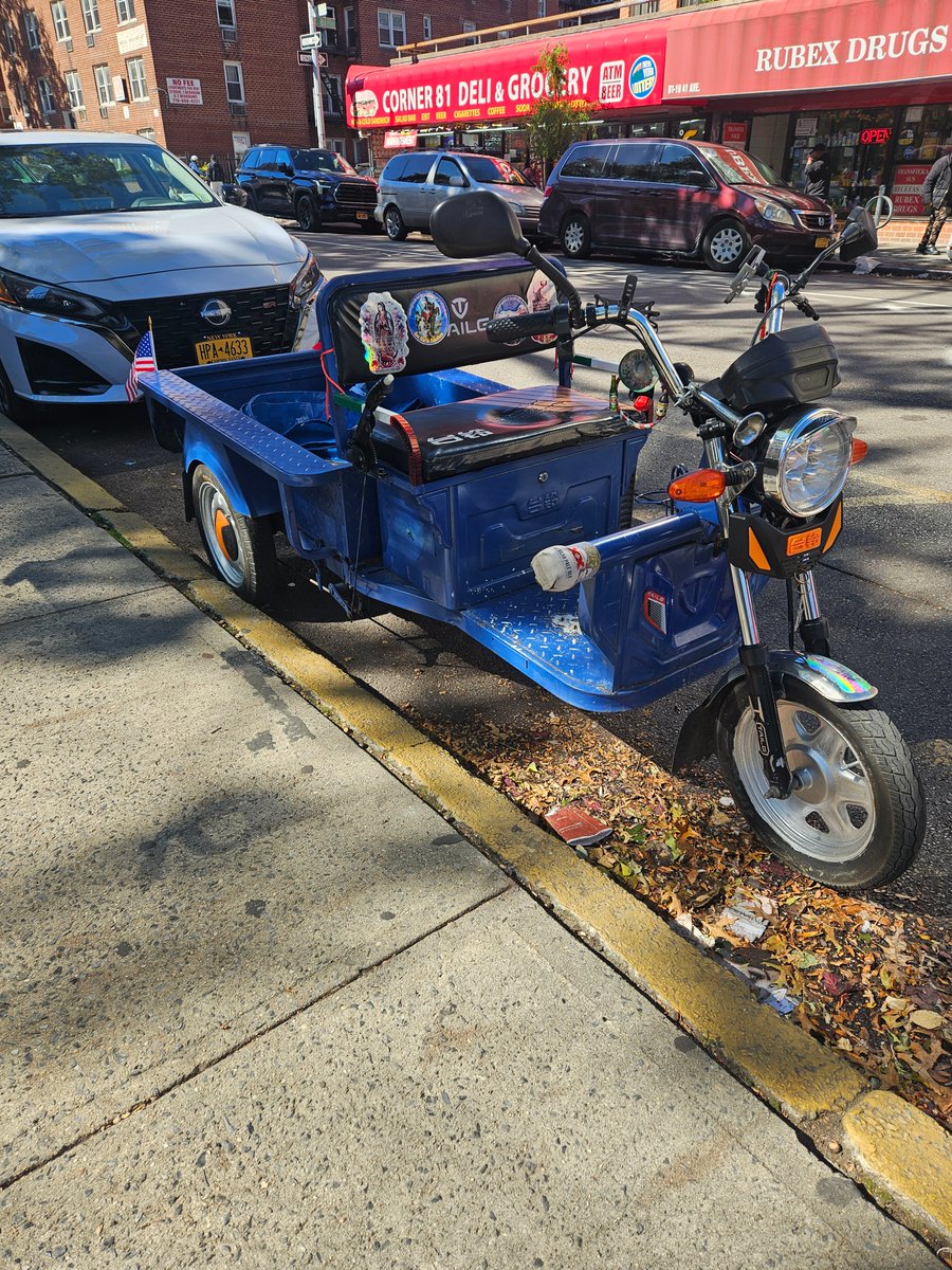 MakeQueensSafer's tweet photo. Super cool #micromobility in #Queens. But, is it street legal? Surely it runs under 15 mph! #Mexico https://t.co/8iEvOakGmg