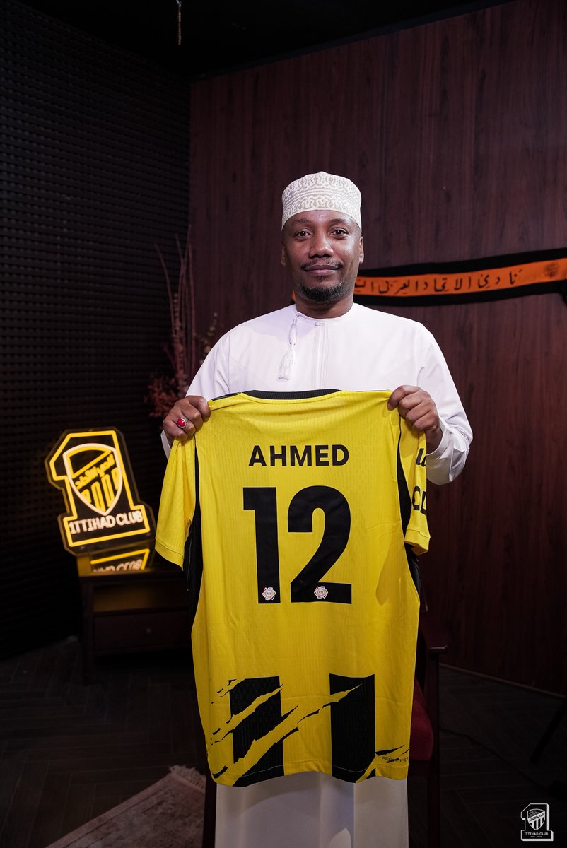 ittihad's tweet photo. ياهـلا باللي عـوّد 🤩💛
أحمد حديـد في بيته وداره 🇴🇲 https://t.co/0MPuV6UWsY