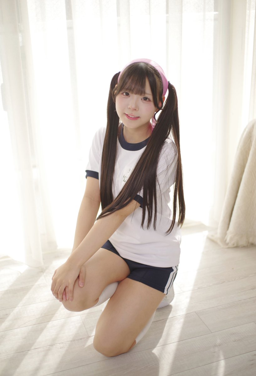 maumow1's tweet photo. ルチアーズの松永結愛さん(@yuamarron1214)。202609、ルチアーズ団体撮影会にて2。可愛い。#ルチアーズ #松永結愛 #ゆあにまろんまろん https://t.co/bVOVsto3xi