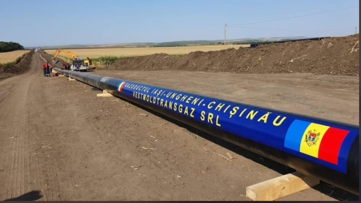 Gheorghestwq0g's tweet photo. Just read that the new energy pipeline linking Moldova and Romania is being named after Trump… Truly didn’t expect to see that name on European power lines today. News is getting wilder by the minute! https://t.co/yPjrafPFFW