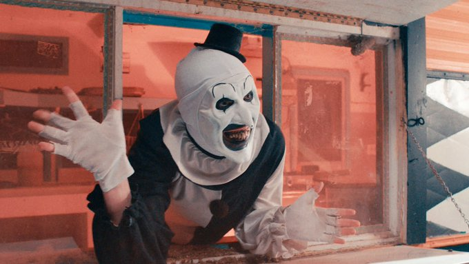 Gibboanxious's tweet photo. Terrifier 2 (2022)

dir. Damien Leone https://t.co/9SzUM95y9d