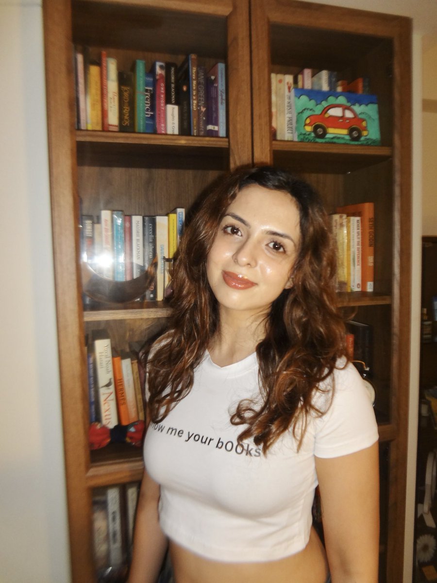 amnalakdawala's tweet photo. drop in book recs! https://t.co/Fkf5IAjO3C