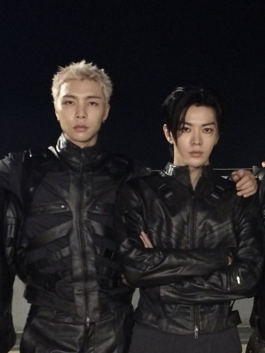 butterclovnd's tweet photo. size diff อะแม่ พี่ก็เริศเกินน อร่อยทุกคู่ อมไม่คาย https://t.co/8eIjAgIX4j