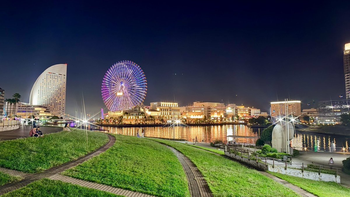 AYDESIGN_'s tweet photo. 夜のお散歩 みなとみらい
タイミングよく麻衣さんも見れました！
#iPhone18Pro
#みなとみらい
#青ぶた https://t.co/sIvdvSw48Y
