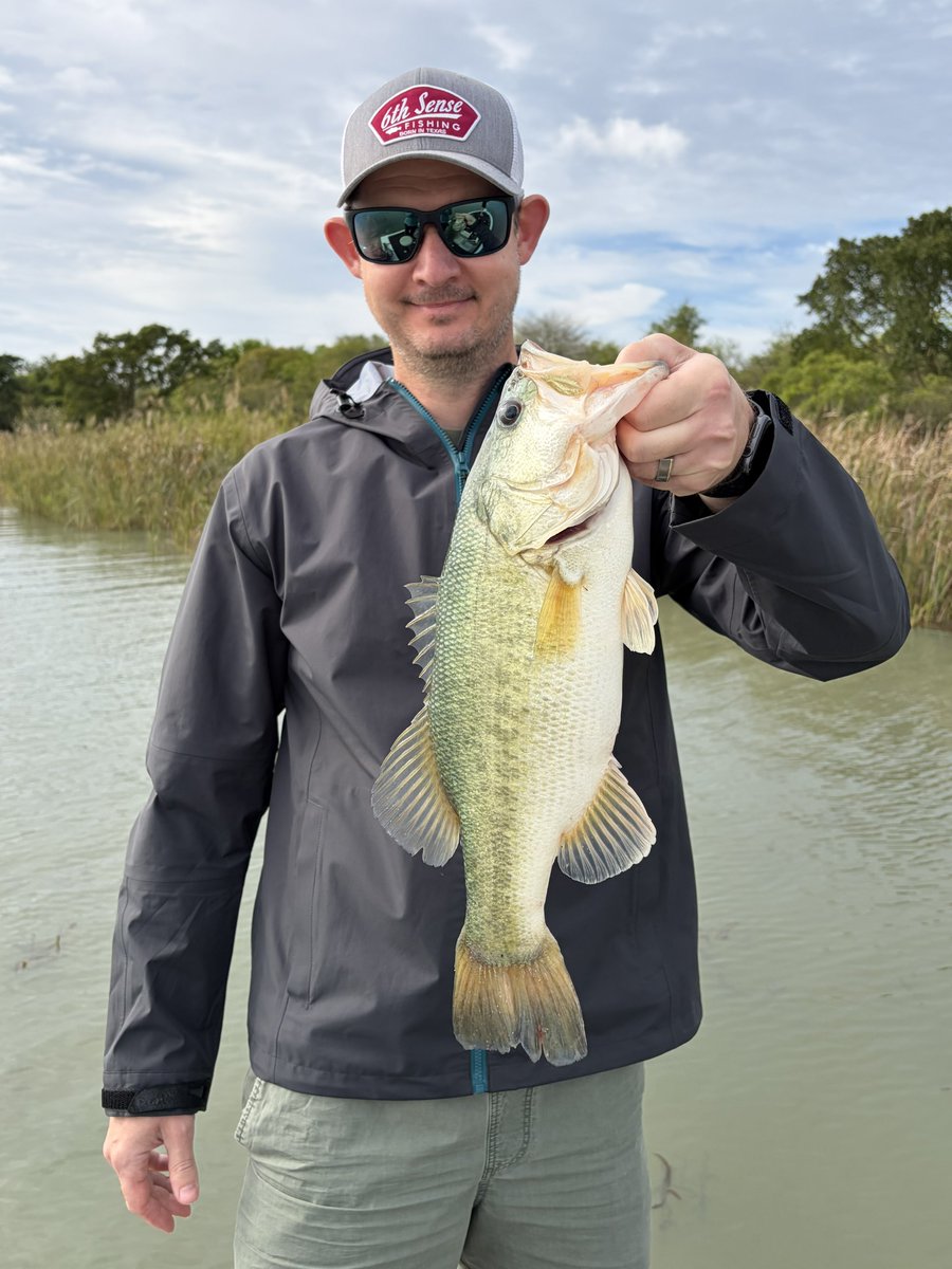 michael__cronje's tweet photo. Fishing is obviously about catching fish, but itโs also about everything that comes with it. Being outside, slowing down a bit, clearing your head and coming back home feeling like yourself again.
#FishingLife #BassFishing #MentalReset #FishingTherapy #TimeOnTheWater https://t.co/e4GQlhRFS0