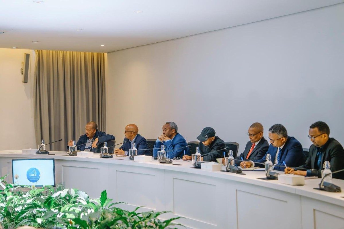 temesgen_kahsay's tweet photo. Abiy and Isaias have found ways to fight it out in Tigray through Tigrayan bodies. The real culprits are the Tigrayan leaders, who had all the time in the world to prevent Tigray from becoming a battleground, but chose power over people, and survival over the welfare of millions. https://t.co/QVXYsrzPnk