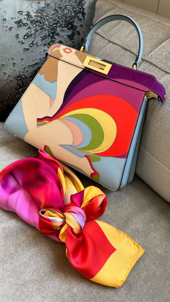 Biserakosttova's tweet photo. Колекција на чанти малку чудна, ама баш слатка 😍👜
Што мислите вие?

#Чанти https://t.co/HKL9kxm4o6