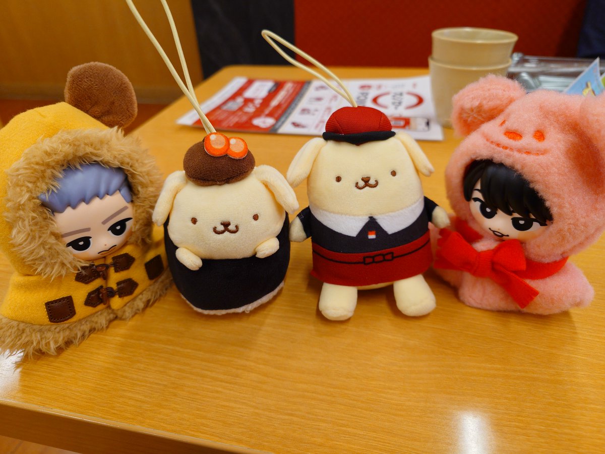 RiceCake_ixd's tweet photo. スシロー大会議
対戦あざした

一番欲しかった店員プリンちゃん手に入ってうれしみ https://t.co/DVeUJeeIF6