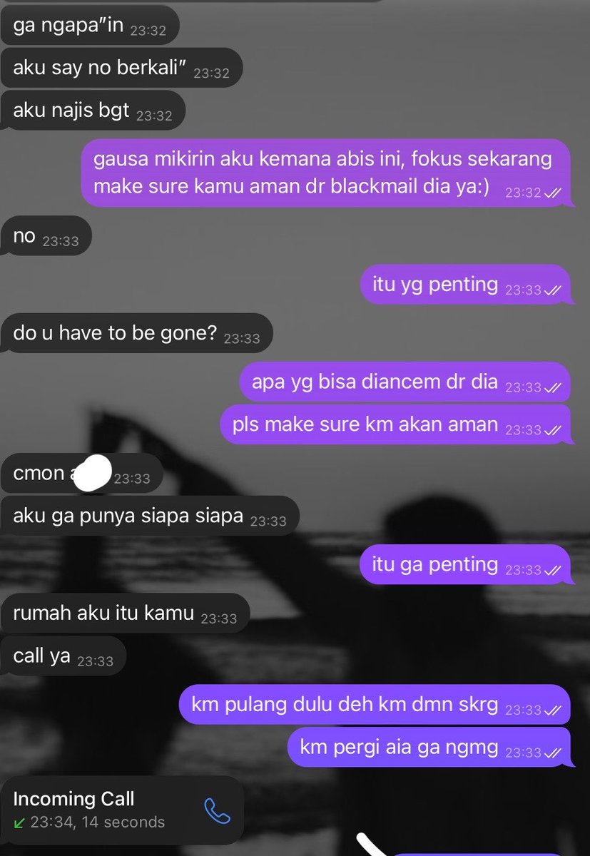 ohshilla's tweet photo. oh shi… just found out something. jujur aku bingung ini gimana bilangnya. okay.. so ini throw back ya.. bulan september sebelum aku suicide. ada satu kejadian yg ternyata plot twist bgt aku sampe sempet stress grgr my ex bilang dia lagi ngurusin sesuatu. sampe harus ketemu, ttd kontrak sama salah satu fans nya. katanya fansnya ini cross boundaries dan ngancem mau blackmail dia. ini menjadi titik akar dimana kebongkar semuanya. dan aku nyelidikin kelakuan dia. aku bingung “hah? blackmail? how emang km punya sextape ama siapa? emg km pernah hs sm fans km?” aku bingung campur gemeter since dia bilang selama ini gapernah kan. even kalau aku pancing bahas itu dia denial trus dan manipulasi aku. dan kalian tau what he said to me? after this imma post the plot twist