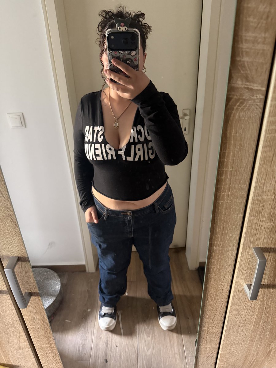 yslchichii's tweet photo. another day another fit🕸️
#outfit #fits #ootd #moots #twtmoots https://t.co/ypiMcd3VZ3