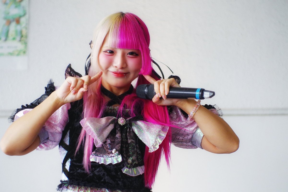 Hata_5810's tweet photo. 2026.10.4 アルイテイコウvol.132~ゆぴめあ&NineChocolates~①
#静岡アイドル #メイドアイドル #ゆぴめあ #NineChocolates #ないんちゃん #甘兎ゆぴ #ゆぴとスピ活 #ライブ写真 #アルイテイコウ https://t.co/rqn6vuZVU1