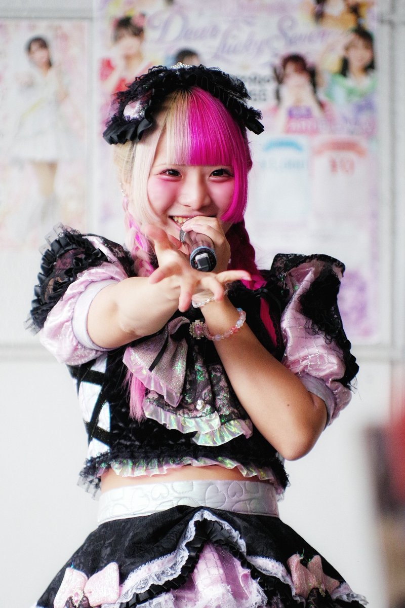 Hata_5810's tweet photo. 2026.10.4 アルイテイコウvol.132~ゆぴめあ&NineChocolates~①
#静岡アイドル #メイドアイドル #ゆぴめあ #NineChocolates #ないんちゃん #甘兎ゆぴ #ゆぴとスピ活 #ライブ写真 #アルイテイコウ https://t.co/rqn6vuZVU1