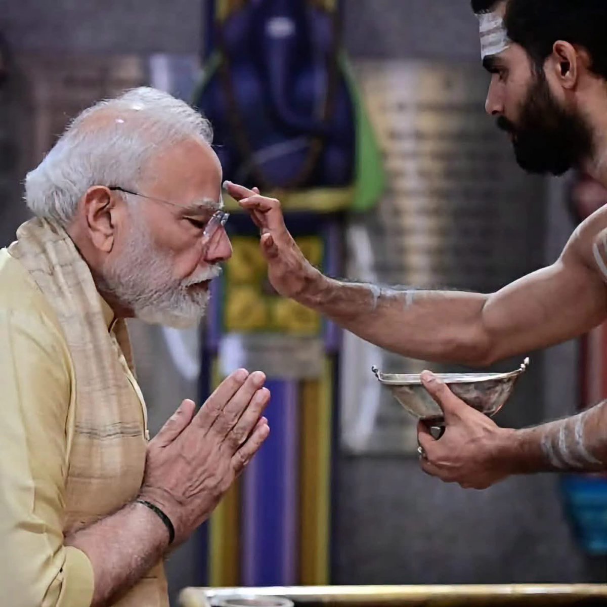 bhartipardhimp's tweet photo. #ViksitBharatSankalpSabha
आज मैं जो कुछ हूं, जहां भी हूं, जिस दायित्व पर हूं, उसमें सबसे बड़ा योगदान जनता-जनार्दन का ही है। मेरे लिए जनता-जनार्दन ईश्वर का ही रूप है: PM Modi
via NaMo App

@narendramodi  @narendramodi_in https://t.co/8D0uak0FPz
