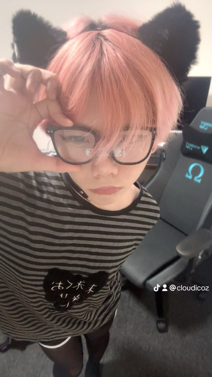 cloudicoz's tweet photo. Yo so like i felt like being pretty today sooo

#femboy #twink #catboy https://t.co/XMrxjnmJnC