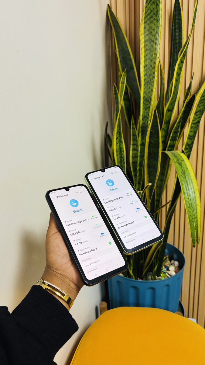 DigitalDstrctKE's tweet photo. BUDGET FINDS📲

Samsung Galaxy A24 LTE
Condition: Mint Neat🫧
Color Code:Black⚫️Lime🍋‍🟩🍋
4GB Ram|128GB storage 
Ex-USA🇺🇸
Neat🫧
📸50 Megapixels
🔋5000mAh
🎥1080@30fps
🗜️195 Grams
⚙️Powered By Helio G99
📺Super Amoled,90Hz,1000 nits
📶Dual SIM 
🏷️6 Months Warranty 
🏷️Free 25 Watts Fast Charger + Cable
🏷️Free Premium Silicone Case 
🏷️Free Deluxe screen Protector 
Countrywide Delivery 📦🚚
16,000ksh
Happy Shopping 🛍️🛒
