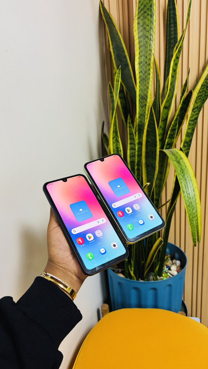 DigitalDstrctKE's tweet photo. BUDGET FINDS📲

Samsung Galaxy A24 LTE
Condition: Mint Neat🫧
Color Code:Black⚫️Lime🍋‍🟩🍋
4GB Ram|128GB storage 
Ex-USA🇺🇸
Neat🫧
📸50 Megapixels
🔋5000mAh
🎥1080@30fps
🗜️195 Grams
⚙️Powered By Helio G99
📺Super Amoled,90Hz,1000 nits
📶Dual SIM 
🏷️6 Months Warranty 
🏷️Free 25 Watts Fast Charger + Cable
🏷️Free Premium Silicone Case 
🏷️Free Deluxe screen Protector 
Countrywide Delivery 📦🚚
16,000ksh
Happy Shopping 🛍️🛒
