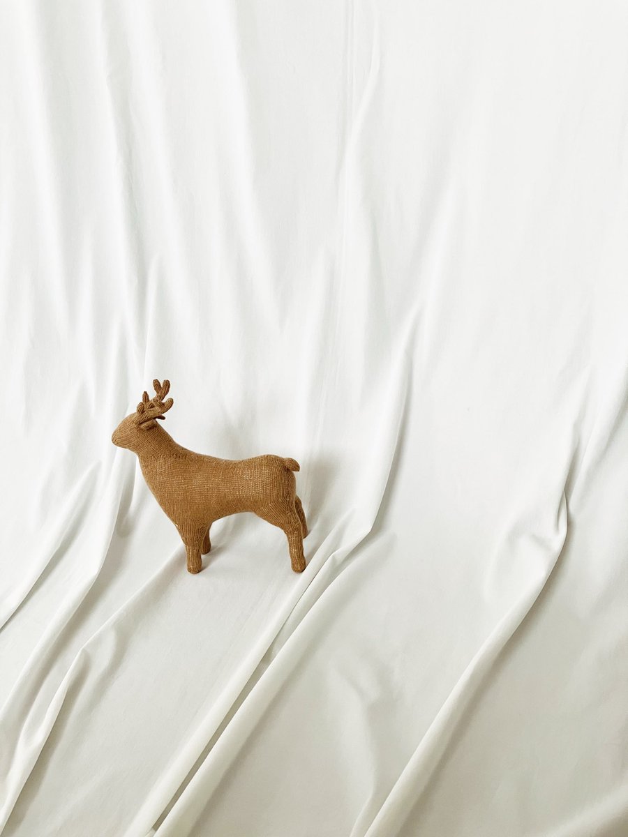 ikuelle's tweet photo. シカ🦌
#deer #鹿 #knit #artwork #編み物 https://t.co/LGbuzycCMJ