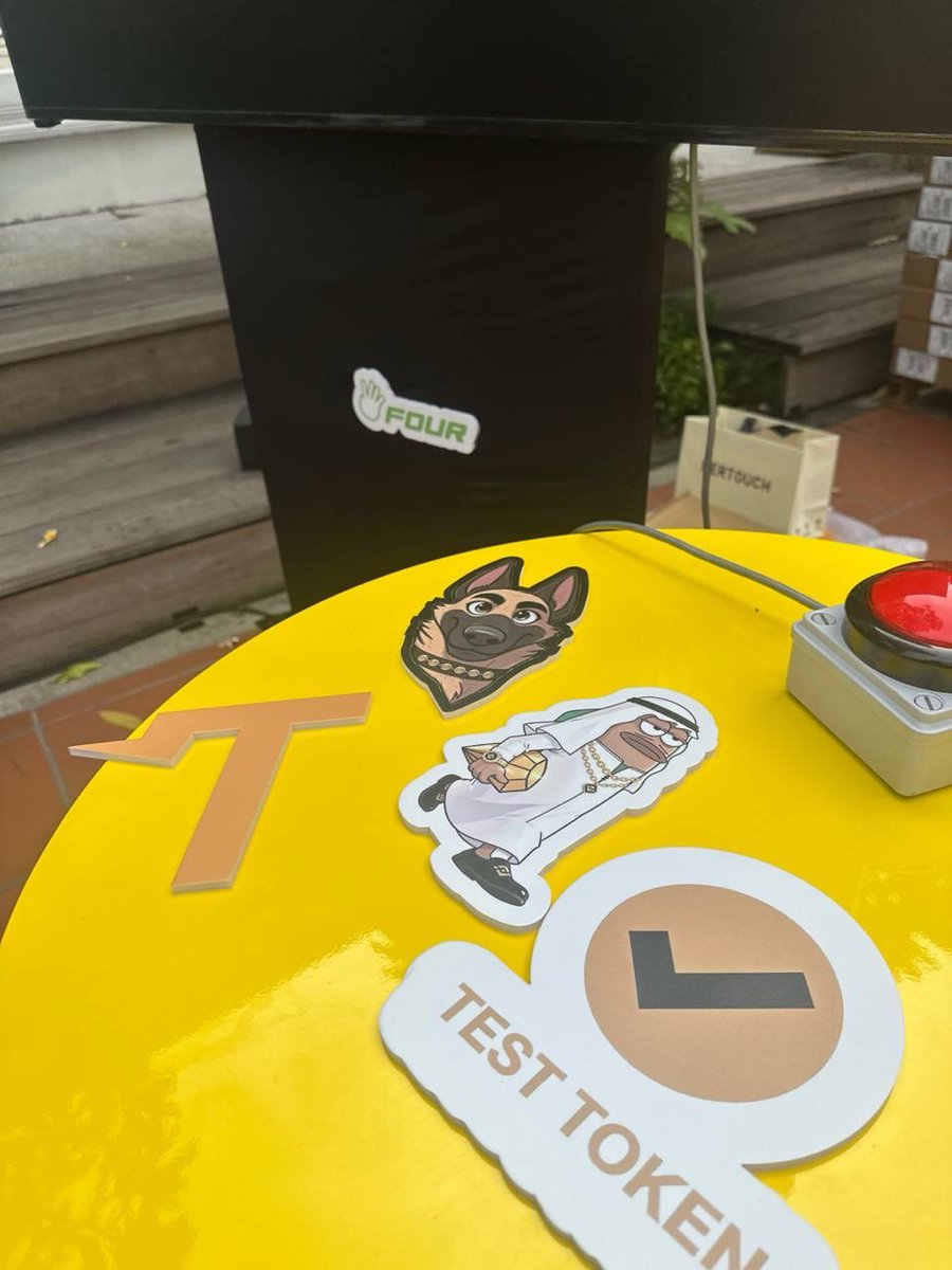 mubarak_cto's tweet photo. Culture, community, and people who never stop building. 💛

great to see $MUBARAK showing up at an amazing FourMeme event.

BNB Chain is still cooking. 🤝

thanks to our reporter @Abrlien for the great shots 📸. https://t.co/Ie03VE0URd