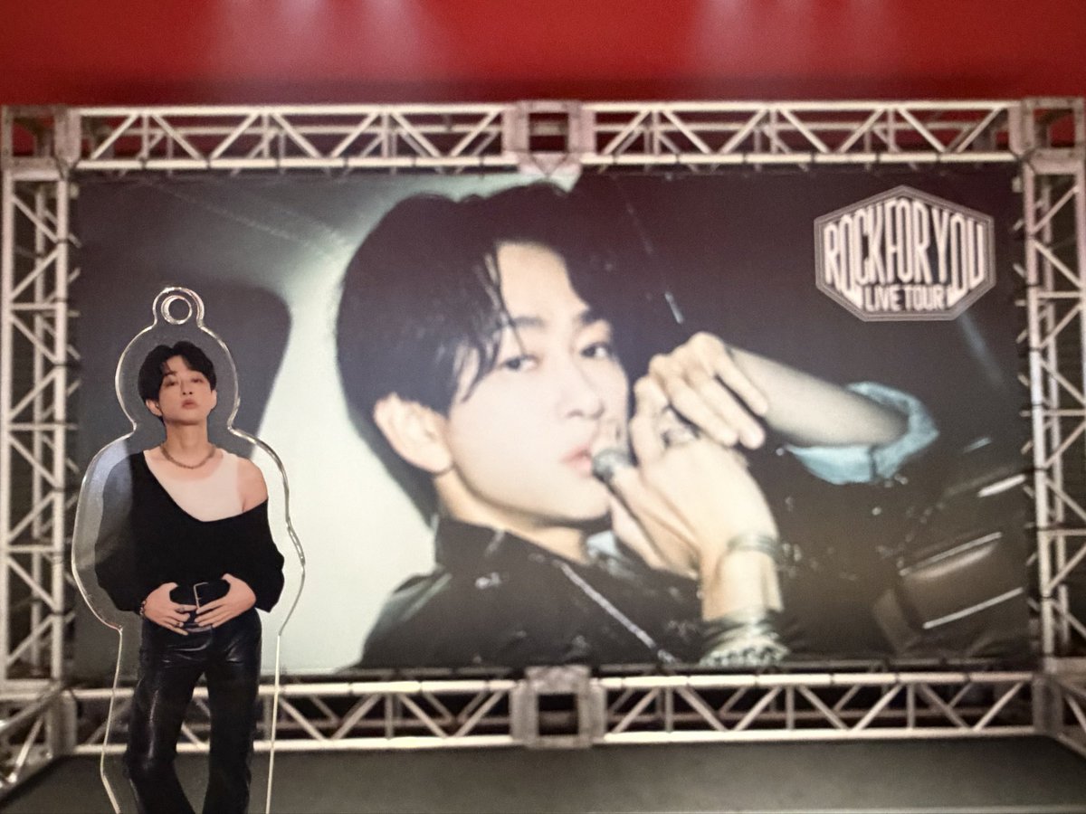 ROCK_TO_YOU69's tweet photo. 【#ROCK_FOR_YOU_LIVE_TOUR】

#横山裕 ソロツアー
 [東京] 東京ガーデンシアター

ついにツアーファイナル！！
全国の“あなた”と繋いできた想いを胸に
最高にアツくて忘れられないライブにしましょう！
あなたのためにROCKを届けます！！

✮予習！復習！
🎧 https://t.co/3bmITy2Rl9
🎸 https://t.co/ckeeqcuU3D

✮CDご購入はこちら💿
https://t.co/kgmUA2Kw7P

#ROCK_FOR_YOU
#ROCK_TO_YOU