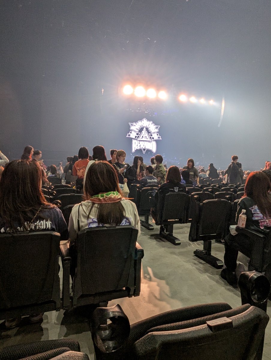 ika11kuzusan's tweet photo. ぴあアリーナ初日!
ほんこち!ぶち上げる😆
#NovelbrightPyramid https://t.co/ZEZcWNldfS