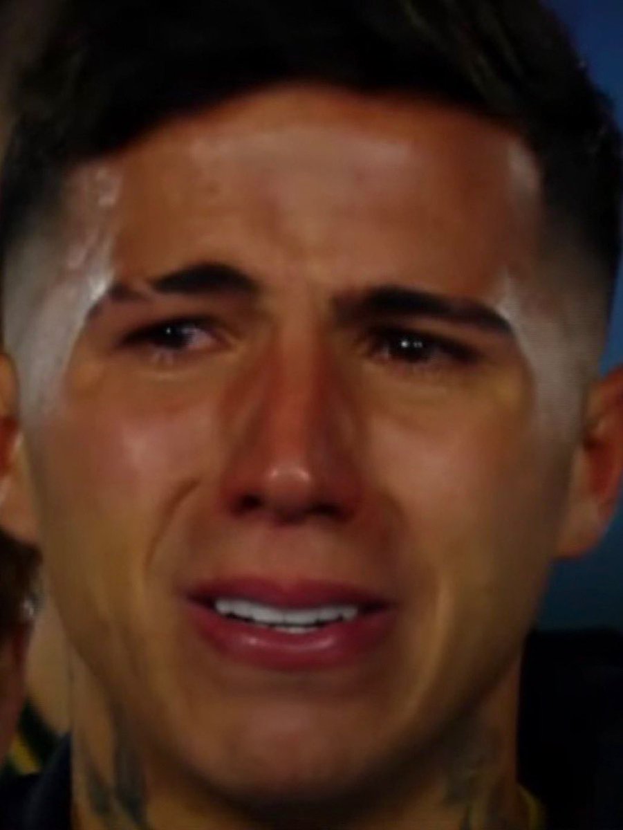 UTDTrey's tweet photo. At 15 years old Enzo Fernandez wrote a letter to Messi to please not retire yet because he had the dream of playing with him 

Then they went on to play together for years and win the World Cup 

I’d cry too if I achieved my dream 😭 https://t.co/gRQChvKh9Z