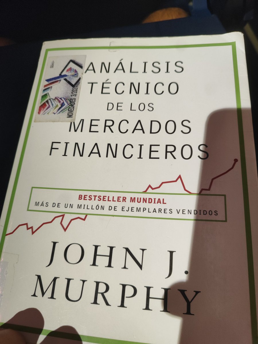 InversorMaik's tweet photo. @Saul_Investings Estoy leyendo el libro "análisis técnico de los mercados financieros" y a pesar de que soy un novato increíble, la gráfica que compartes como dices tiene potencia HCH donde en los próximos meses perfectamente podría subir hasta 15€. Adjunto imágenes y ejemplos del FRX https://t.co/WQhn0OteUJ