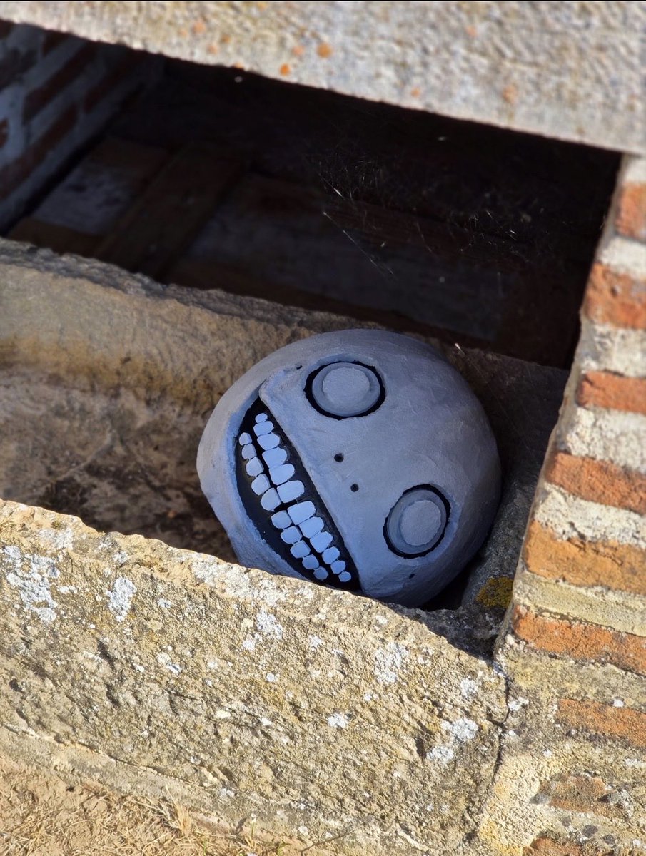 Axerl25351's tweet photo. I ran into an Emil clone not far from my place !!
I think he got lost…

Cosplay made by me

#nier #cosplay #NieR_Replicant #NieR_Automata #drakenier @yokotaro https://t.co/cjRwbdqpTO
