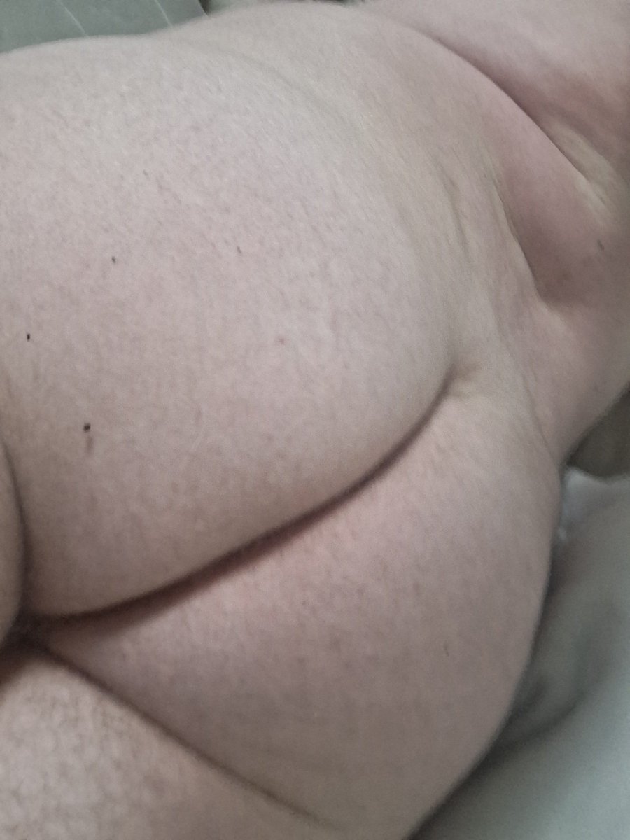 Femmeboy777's tweet photo. Got bored and took some pics https://t.co/dLSWTgRyla