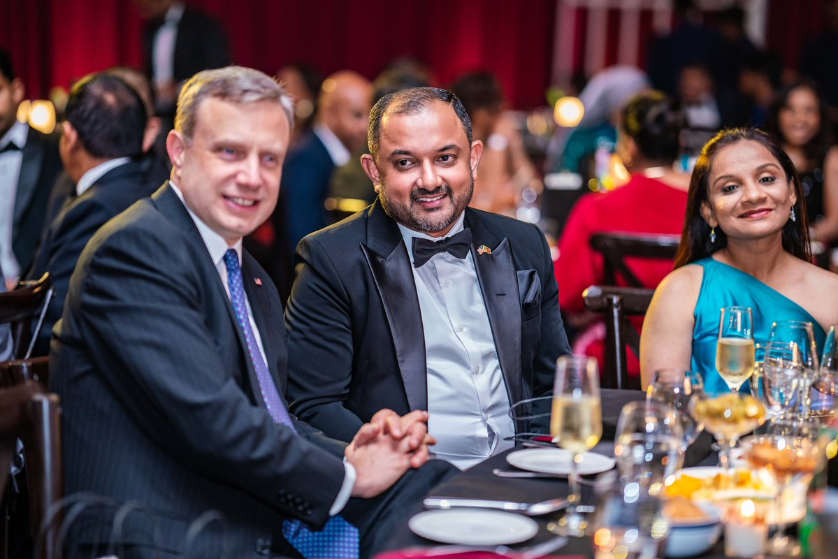glsandun's tweet photo. Meaningful relationships often begin with meaningful conversations. 🇺🇸🤝🇱🇰

A memorable dinner at the AmCham Sri Lanka Annual Ball 2026, engaging with members of the diplomatic, AmCham, and Colombo business communities.

An evening of dialogue, connection, and shared perspectives.

#AmChamSriLanka #AmChamBall2026 #USSriLanka #Diplomacy #BusinessDiplomacy #InternationalRelations #GlobalBusiness @USEmbSL @AmChamLK @hiltoncolombo @asankademel @sandunharshana @glsandun