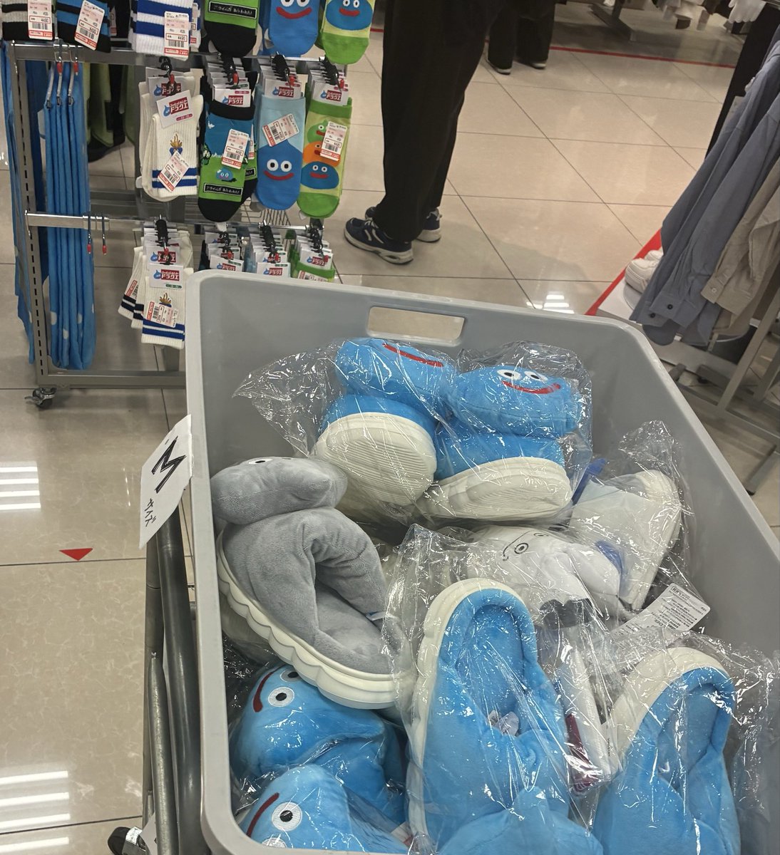 Uhhixi's tweet photo. 色々あったけどお��当ては売り切れ
ちょっと可愛すぎるの多いなw https://t.co/ccXuXm0wht