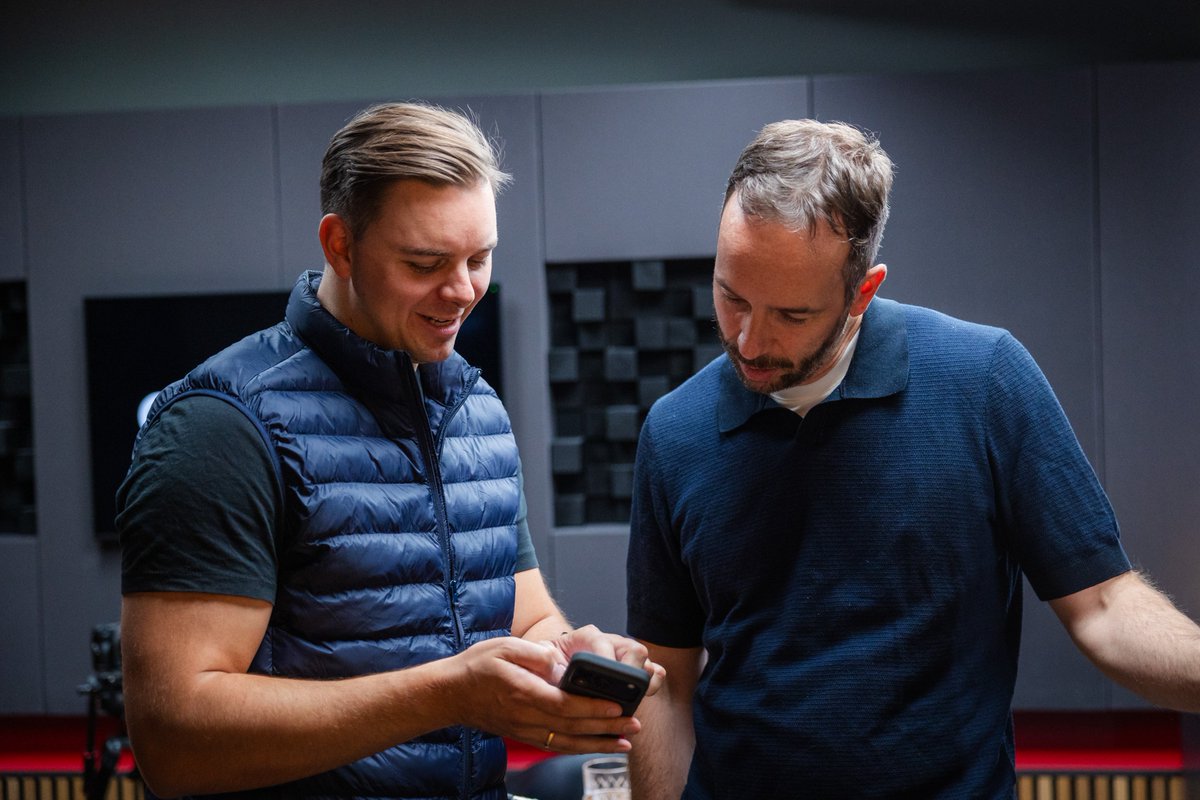 Robco_Robotics's tweet photo. RobCo on the @officially_omr  Podcast 🎧 

In episode #947, our Co-Founder & CEO Roman Hölzl talks about how RobCo became a unicorn 🦄 and why this is just the beginning! 

Thanks to the OMR team for the great conversation 💙 

Episode link (in German) in the comments.

#OMRPodcast #AutonomousIndustrialRobotics #RobCoIsAUnicorn #PhysicalAI