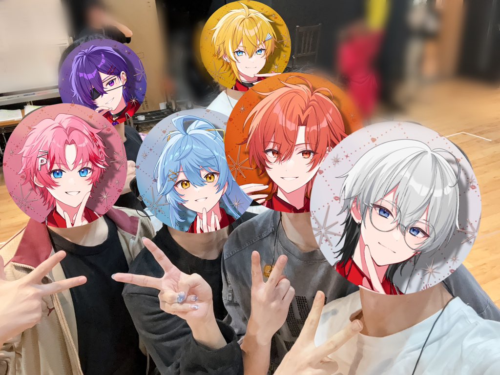 TrueLip_info's tweet photo. とぅるりぷ最終リハ終わり💄

ライブに向けて全力でかましてきたよ

ルージュたちに会えるの楽しみにしてる
最高の思い出作ろうな。 https://t.co/yV9cOHlB1X