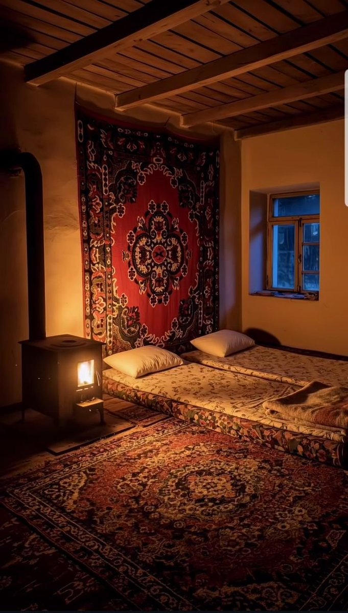 arazz70's tweet photo. گوشه‌ی دنجِ مناسب فصل: https://t.co/gIlYLoPRAz