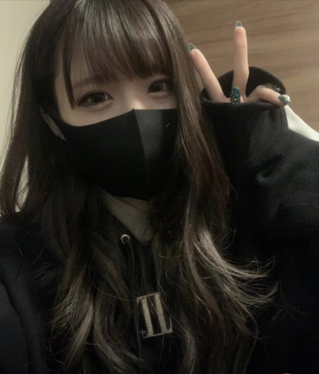 GeodeRailina's tweet photo. ごめんなさい
誰か…
もう無理かも
DMしてもいいですか？
通話できる人いませんか？ https://t.co/N49tbwUdTt