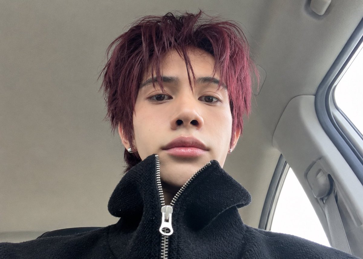 wooooyd's tweet photo. สมัยอ้ายเป็นไอดอล แต่ประเด็นจริงๆเลยคือวันนี้ NOUR DAY คับบ ได้เวลาเดินเรื่องคับบ ลุยกันนน https://t.co/DGMAAm8IJl