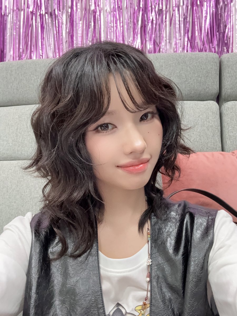 official_i_dle's tweet photo. [📸] 261007 @ #누가찌품

#아이들 #idle
#소연 #SOYEON https://t.co/SWmNFcAR1o
