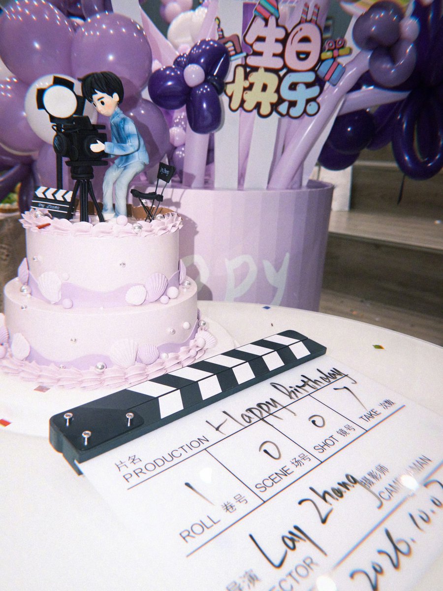 knockknock0408's tweet photo. LAY weibo

生日是我的 但快乐要与你们分享 https://t.co/kYjn5wDGJV