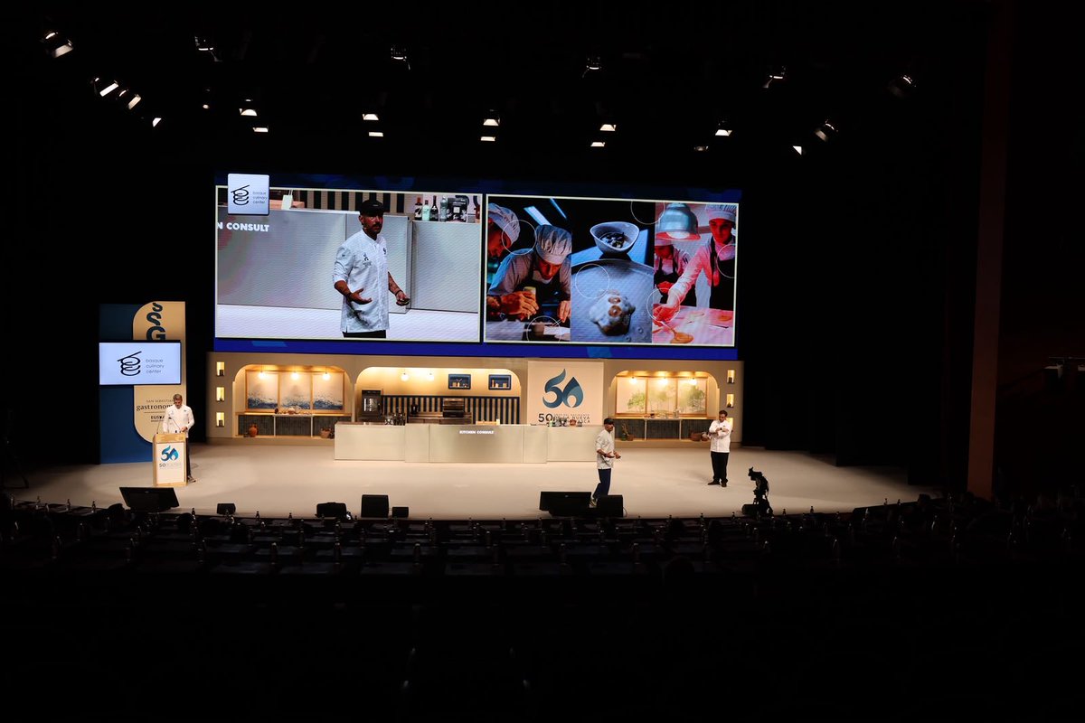 wearegoe's tweet photo. La innovación se construye en red 🔗 Hoy, en @ssgastronomika hemos hablado de lo que ocurre cuando el conocimiento, la experimentación y distintas formas de entender la gastronomía se encuentran para generar nuevas ideas @bculinary con John Regefalk, Eneko Izcue y David Cordobés https://t.co/Euc2yuPyl6