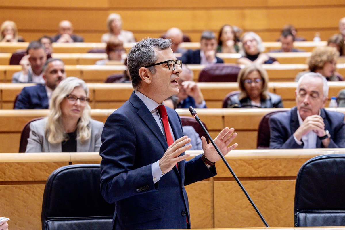 electo_mania's tweet photo. ‼️Bolaños 🌹 admite que la amnistía se pactó para "sumar los 176 votos" y también "para la normalización" en #Cataluña 🟡🔴🟡

"Ese efecto útil para los catalanes y para la cohesión de #España 🇪🇸 ya está conseguido"

👇
https://t.co/VcFeXLB8xU https://t.co/IDXmUc1kZ0
